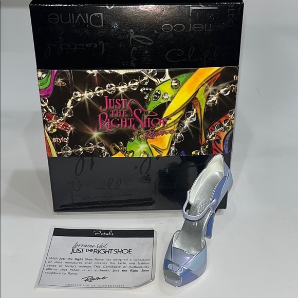 JUST THE RIGHT SHOE, PETALS, ITEM# 810228, LORRAINE VAIL, 2008 - Picture 1 of 9